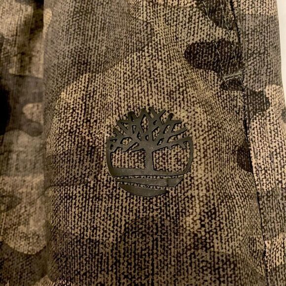 Timberland Boys' Amphibian 2-Way Stretch Pull-On Shorts camo size small (8) - Picture 2 of 10